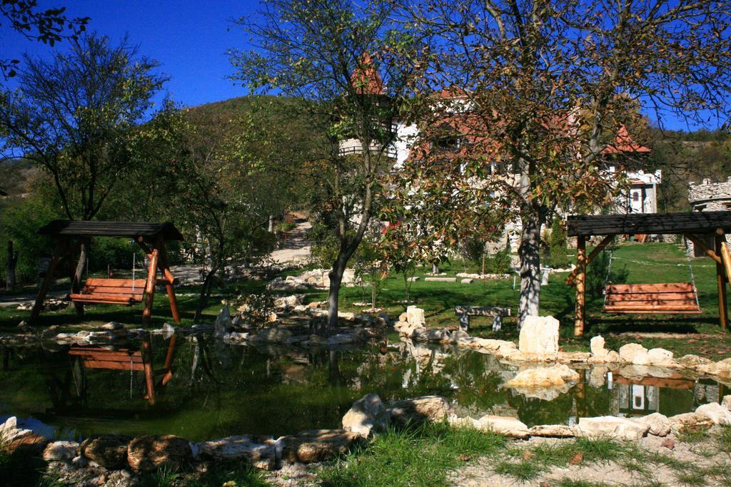 Castelul Lupilor Otel Chimindia Dış mekan fotoğraf
