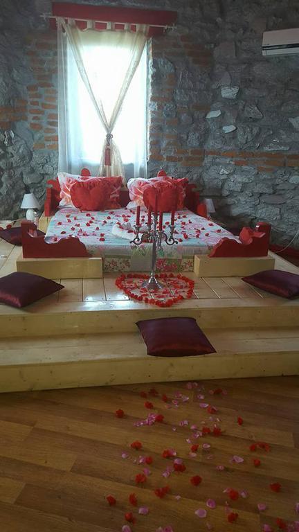 Castelul Lupilor Otel Chimindia Dış mekan fotoğraf